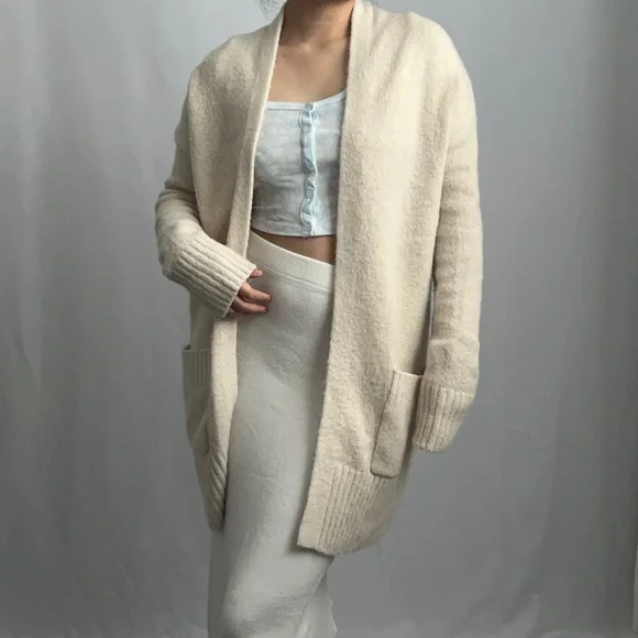 ππππ ππππ ππππ ππππππππ ποΈ - Picture 1 of 5